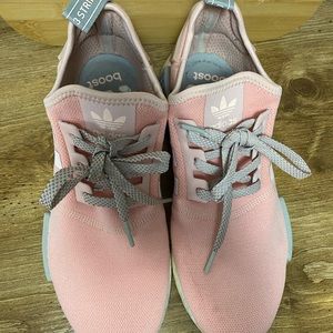 Woman’s Adidas NMD r1 sneakers